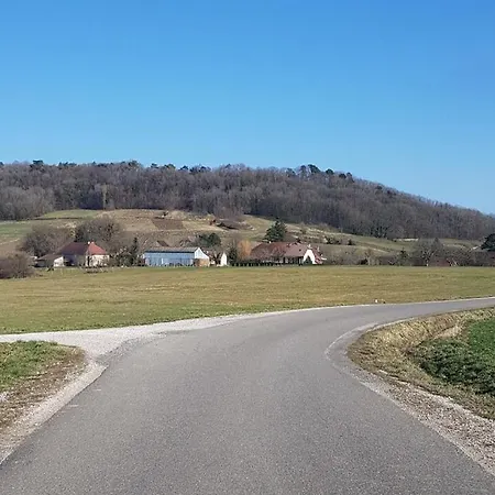 Gite Micha Saint-Lothain Buitenkant foto